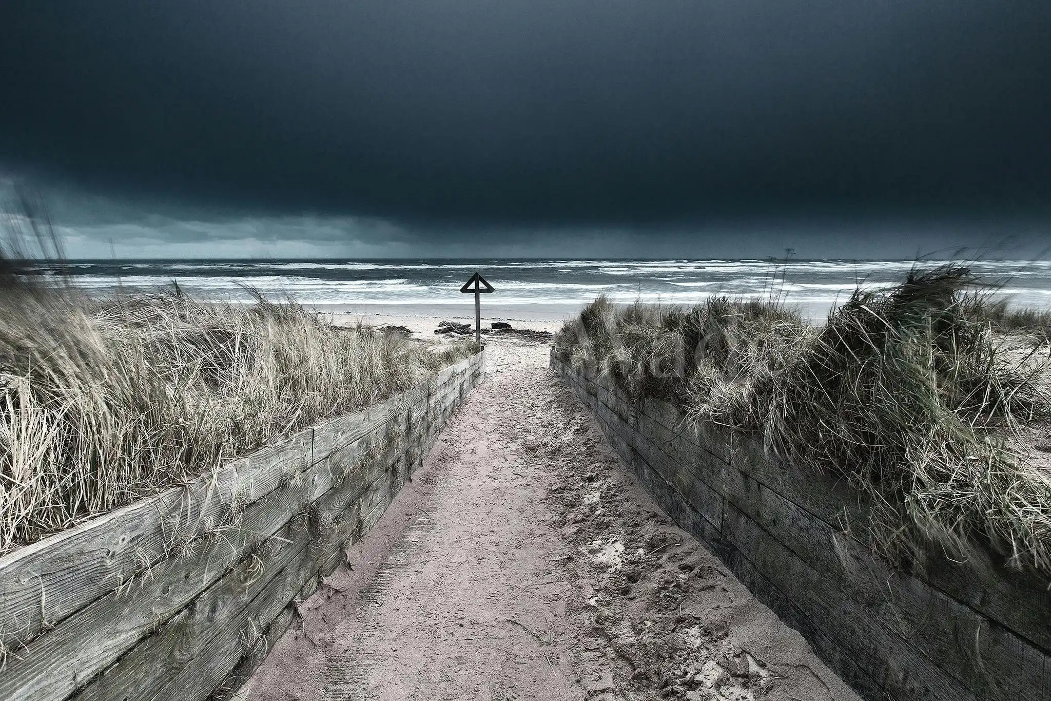 An approaching storm, Alnmouth